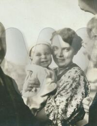 Ehepaar Felix Sietz mit Sohn Oskar und Schwiegervater Oscar Bischoff